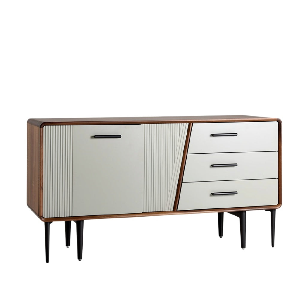 Moderne dressoir met strakke lijnen en houten afwerking