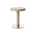 Moderne ronde tafel met een minimalistisch ontwerp